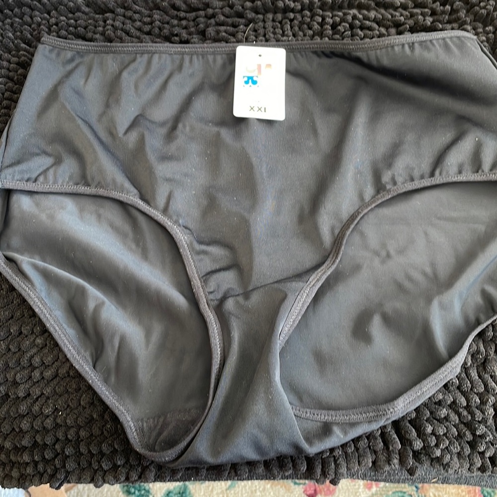 Essential black bodywear xxl!